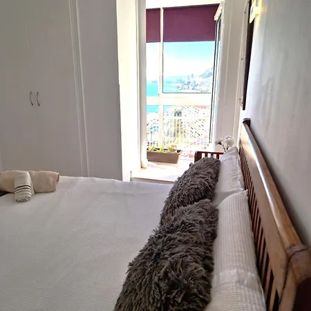 Vistas Al Mar. Gran Salon. Playa A 1 Minuto. Wifi Alicante
